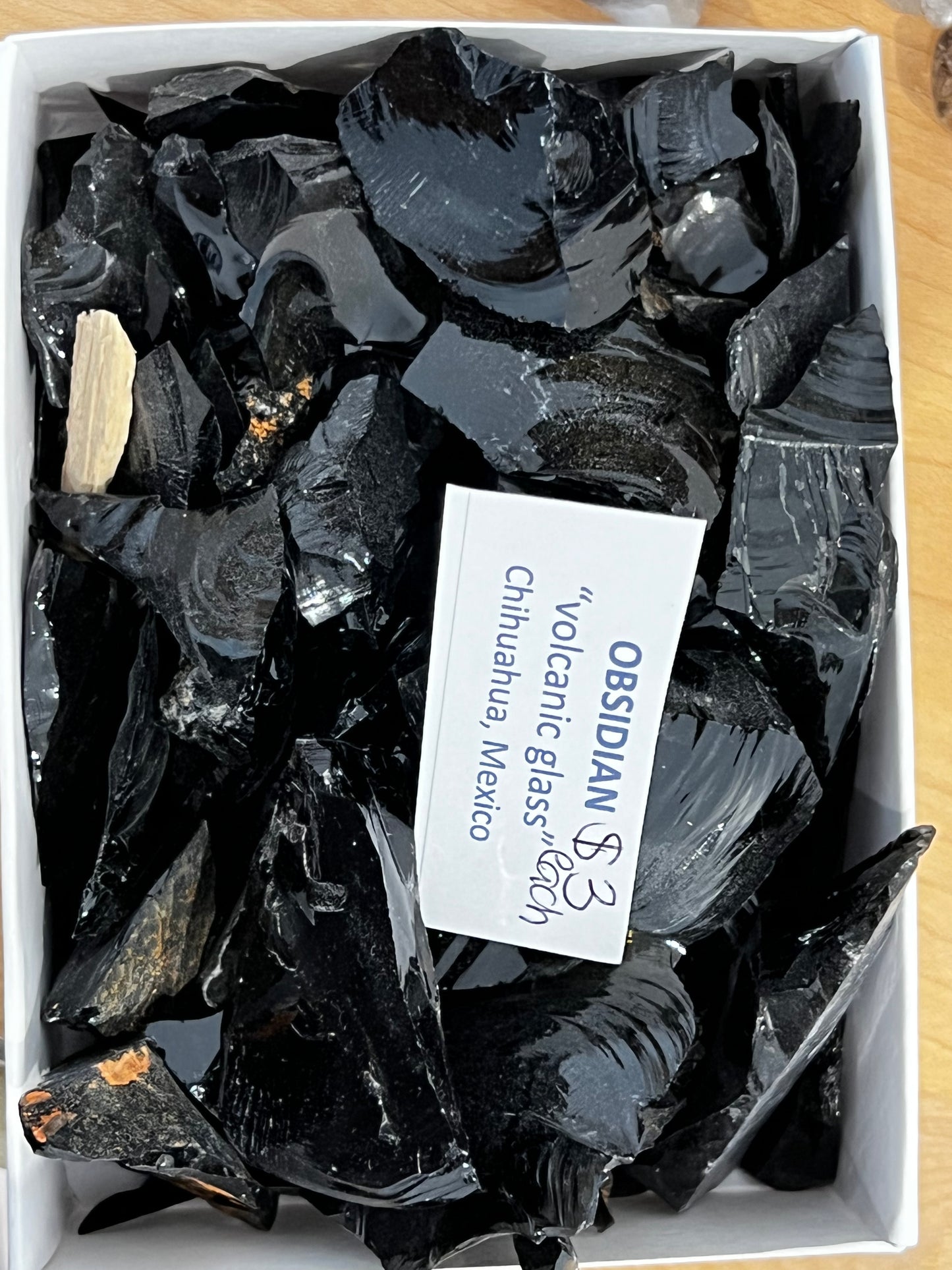 Raw chunks Black Obsidian