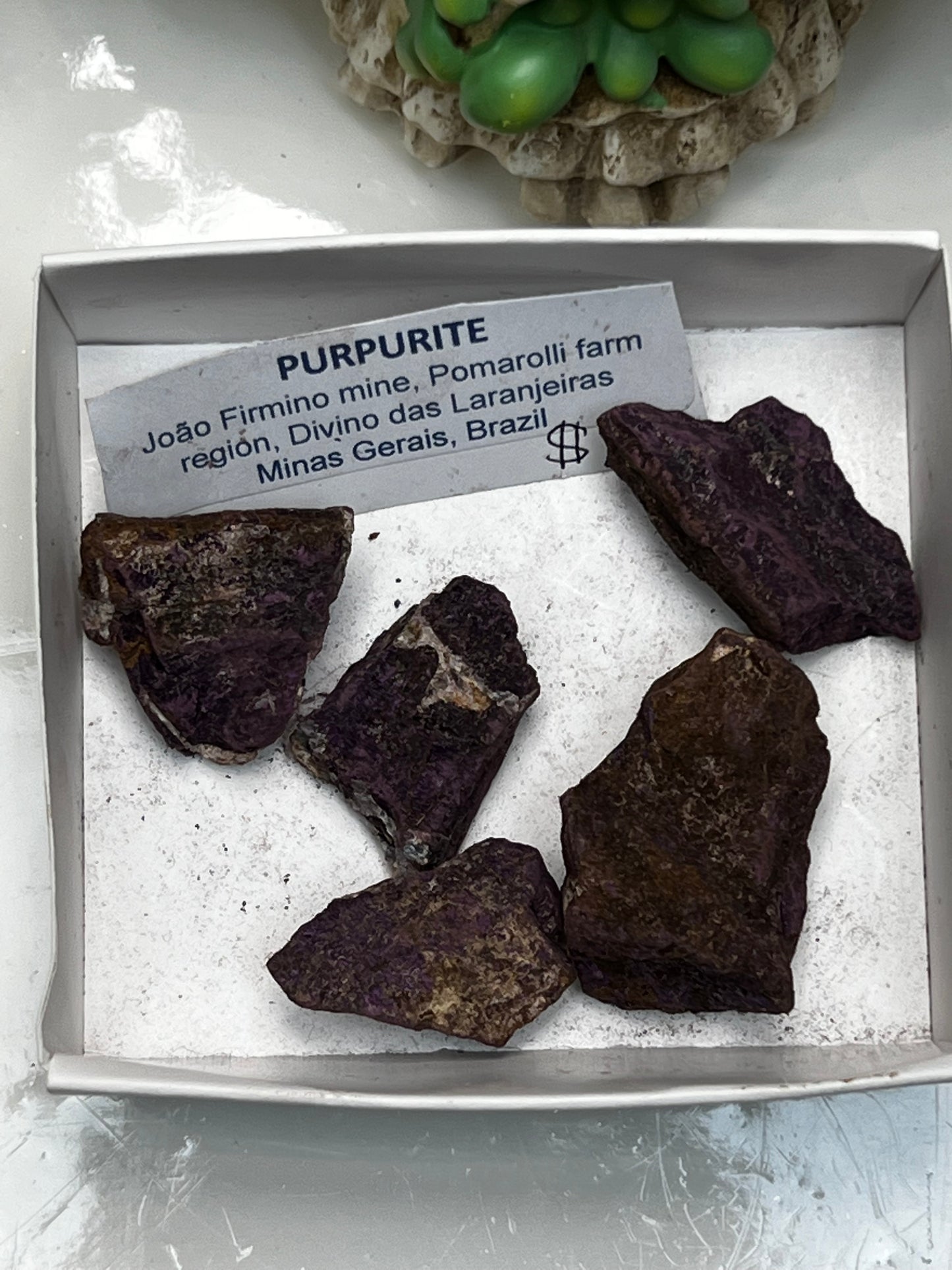 Purpurite raw specimens