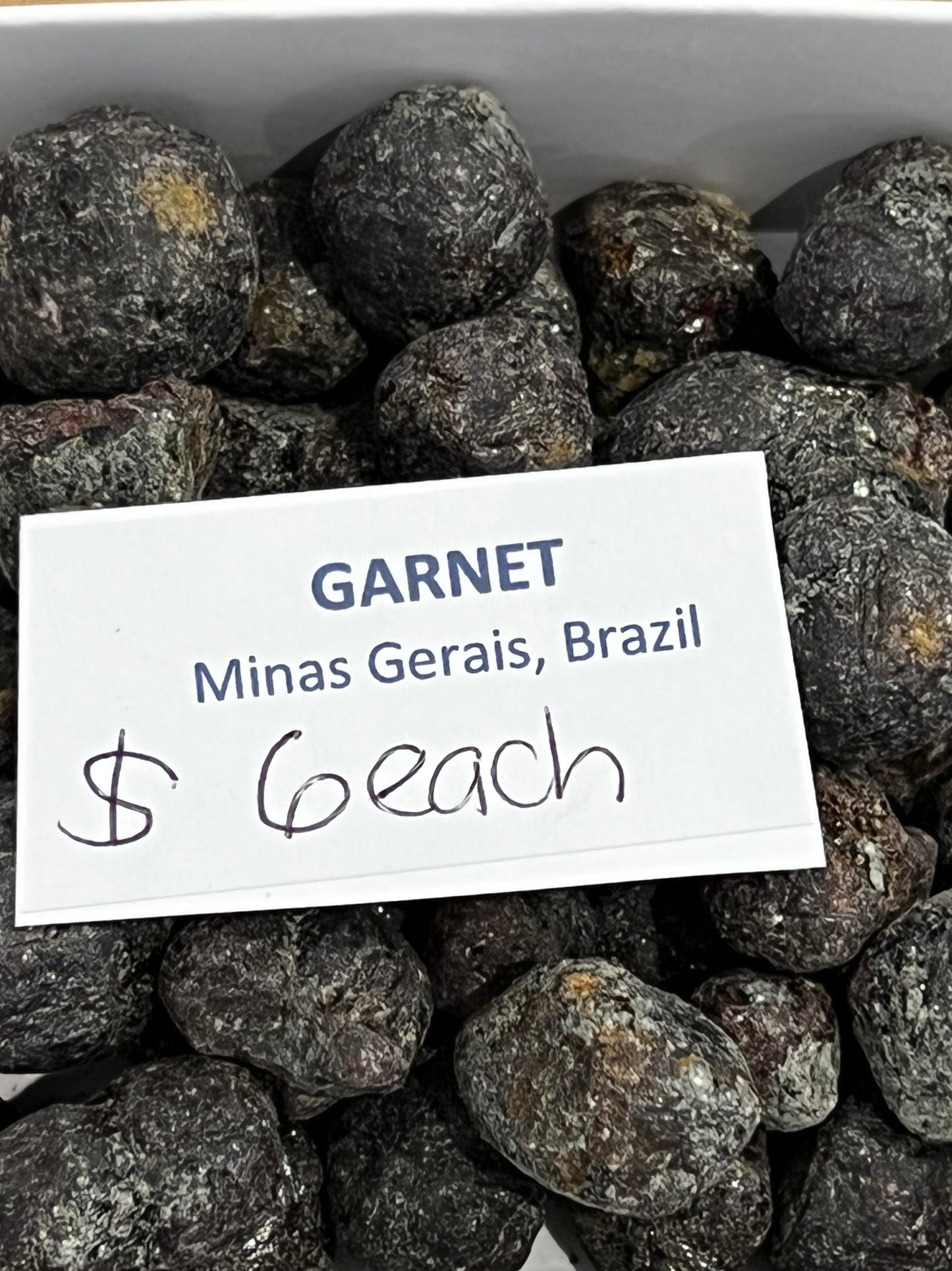 Raw Garnet (Brazil